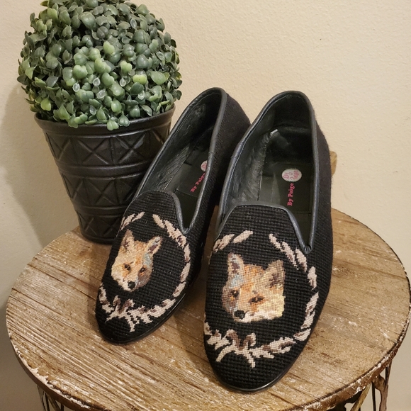 By Paige Shoes - BY PAIGE Black Cream Needlepoint Fox & Wreath Slip-On Loafers Flats Women's 8.5
